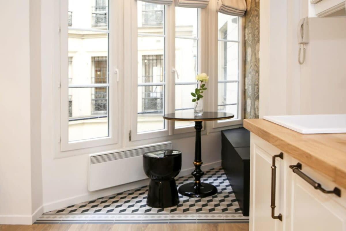 Magnifique Appartement Familial Grand Boulevard-4P - Flat-Guest Париж Экстерьер фото